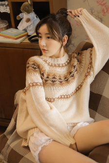 咬住奶头用力吸着奶水小说